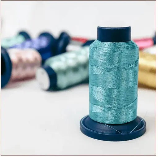 Metallic Thread 800M AQUA BLUE 33 - Linda's Electric Quilters