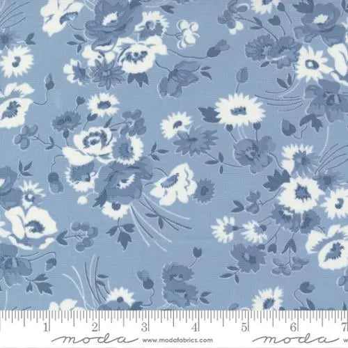 Nantucket Summer Light Blue Somerset Florals 44"/45" Fabric Per Yard Moda Fabrics & Supplies