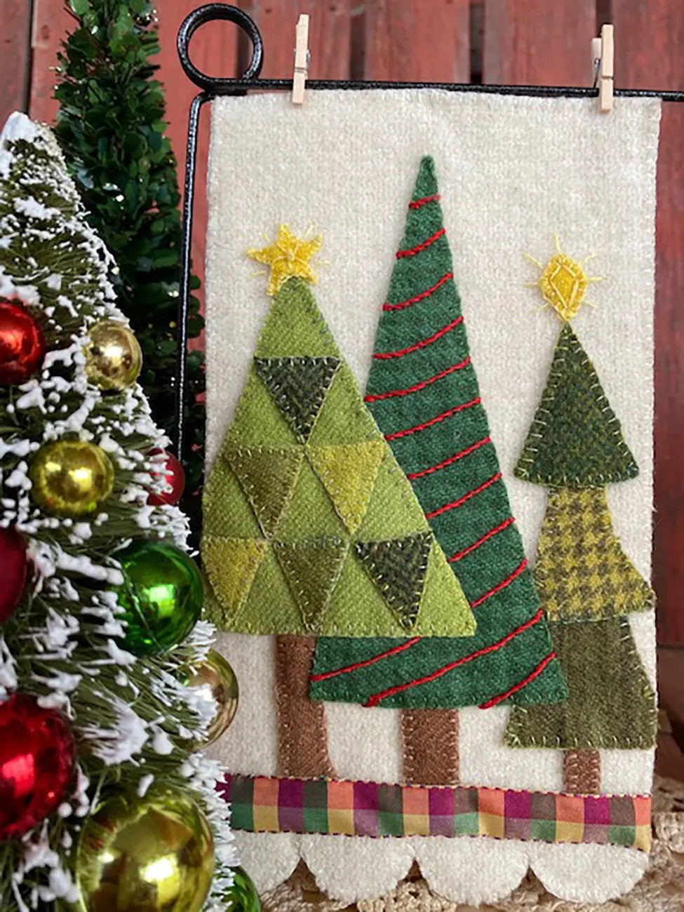 Oh Christmas Tree Mug Rug Kit - Linda's Electric Quilters