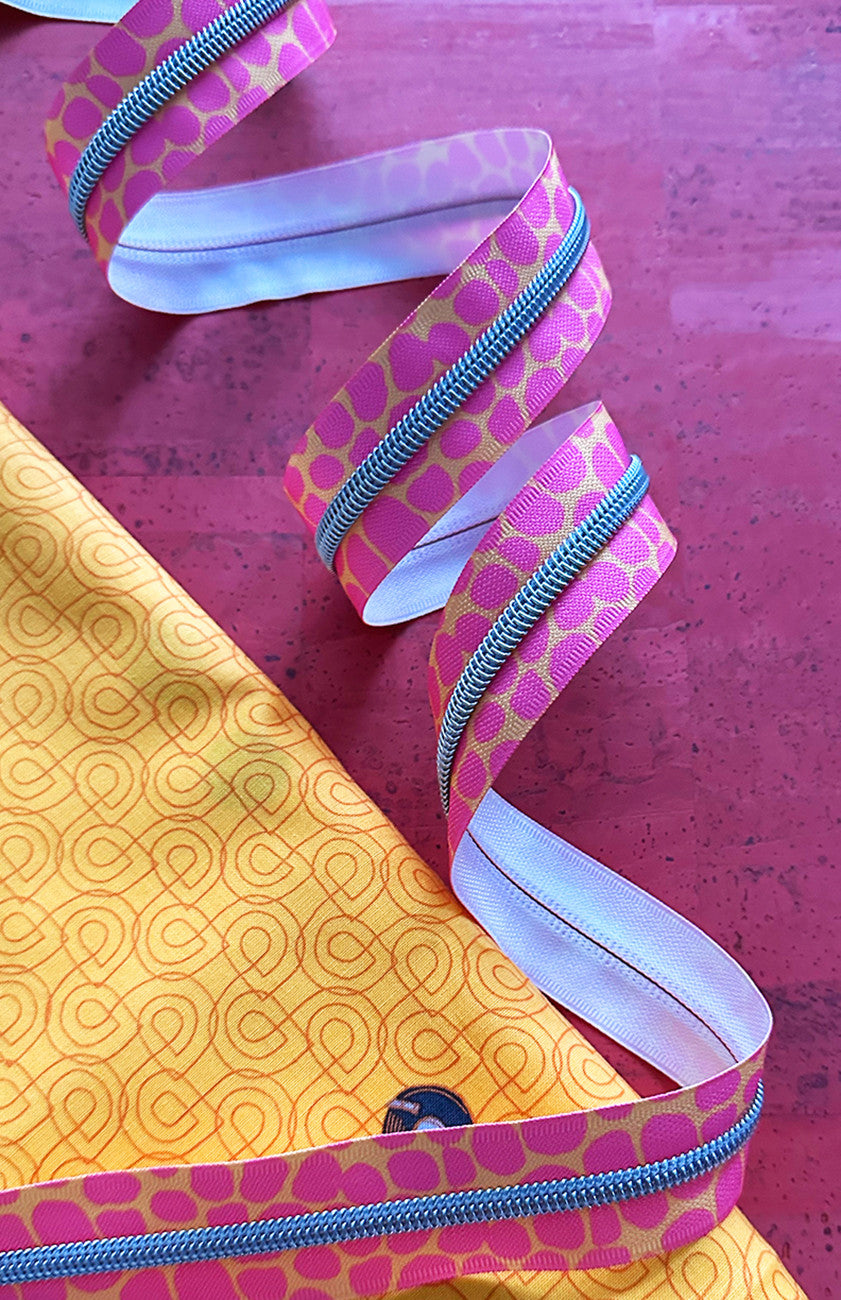 Pink Pebble Zipper Tape With Nickel Teeth