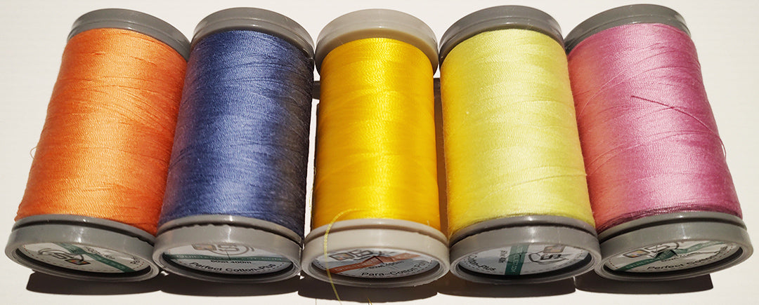 Quilters Select 5 spools (4 60 wt & 1 80 wt) in case volume 5