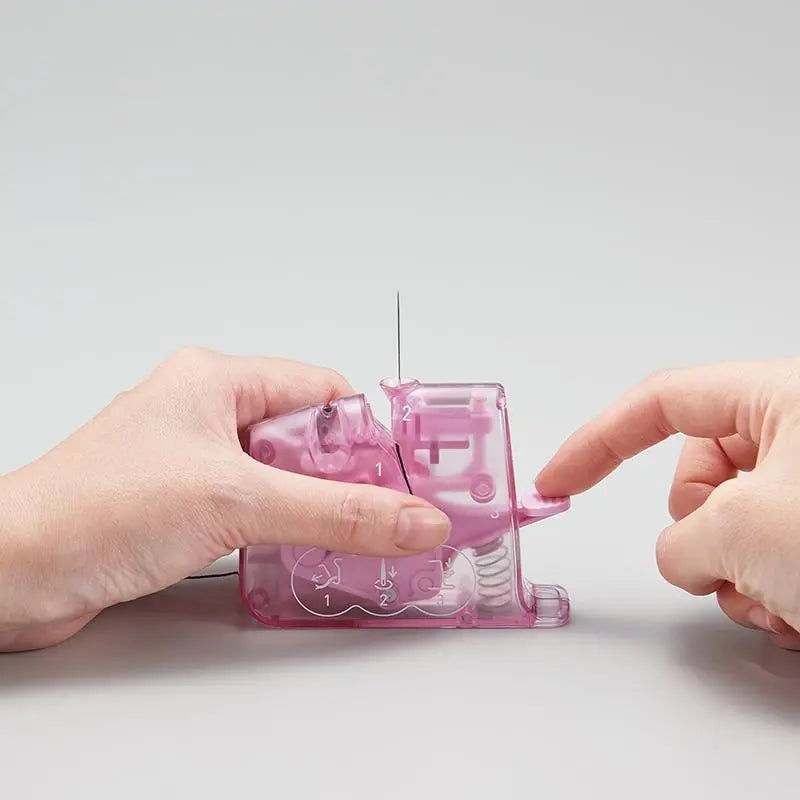 Quick Desk Needle Threader Pink by Clover - Linda's Electric Quilters