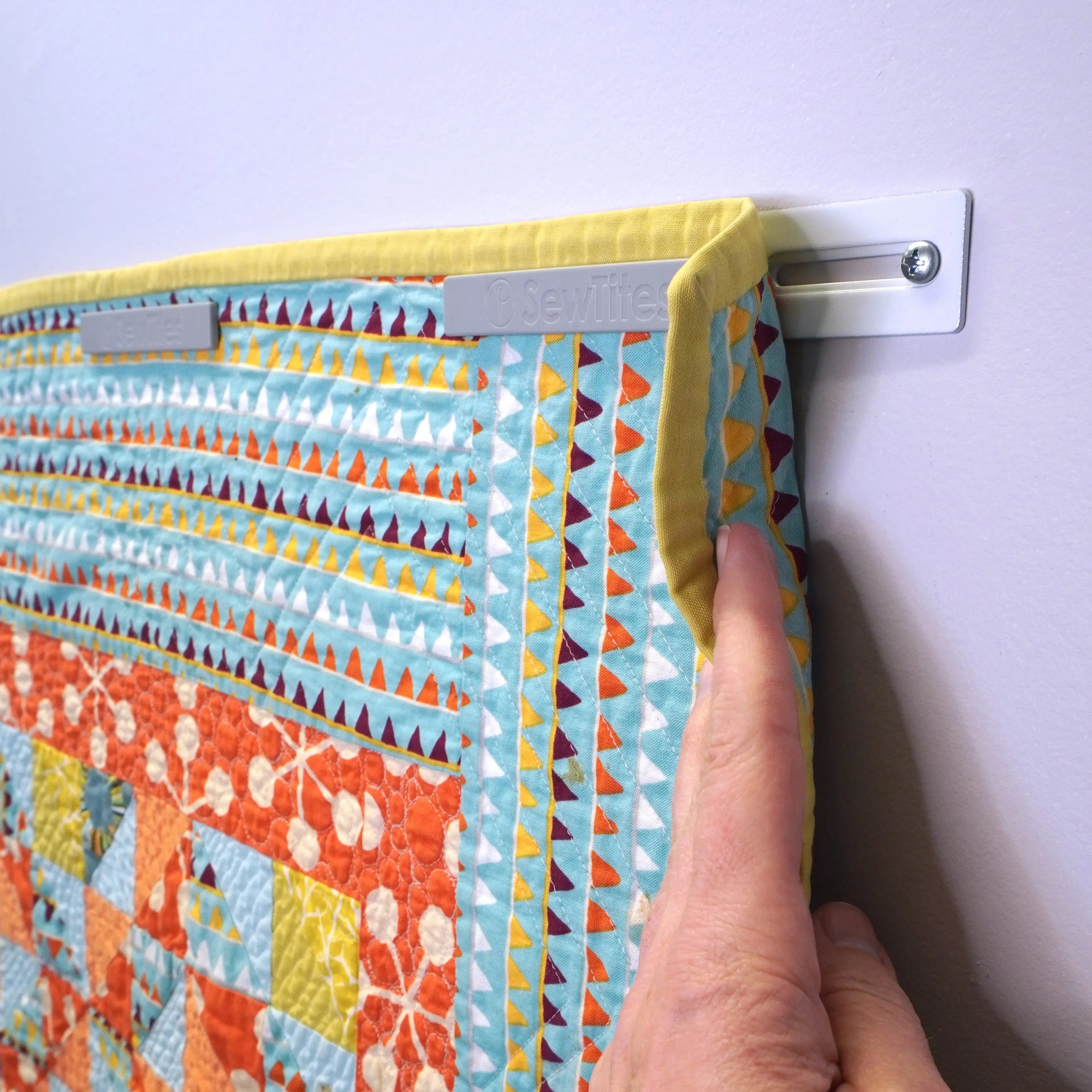 Quik Hang Magnetic Quilt Hanging System SewTites