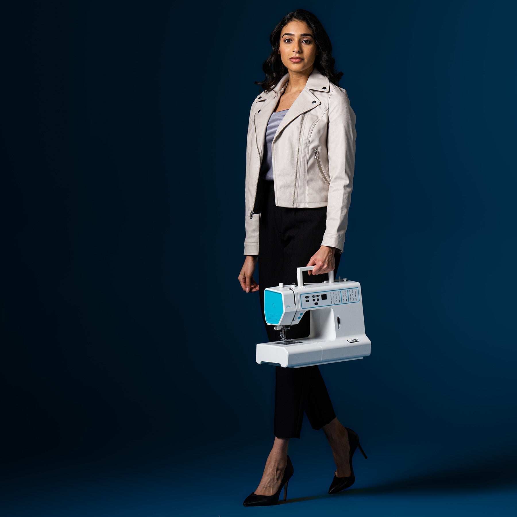 SMARTER BY PFAFF™ 260c Sewing Machine