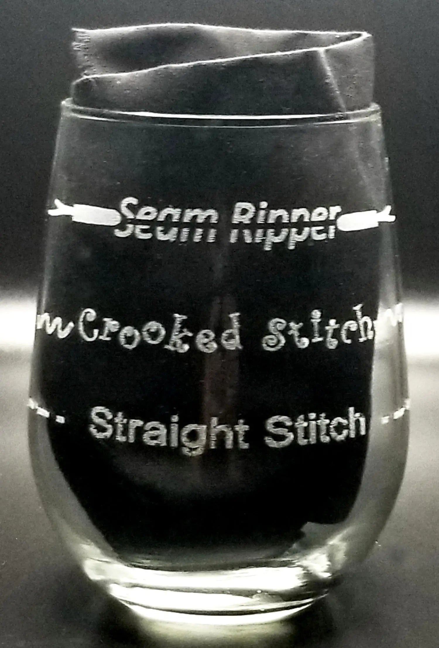 Seam Ripper, Crooked Stitch, Straight Stitch Stemless Wine Glass - Linda's Electric Quilters