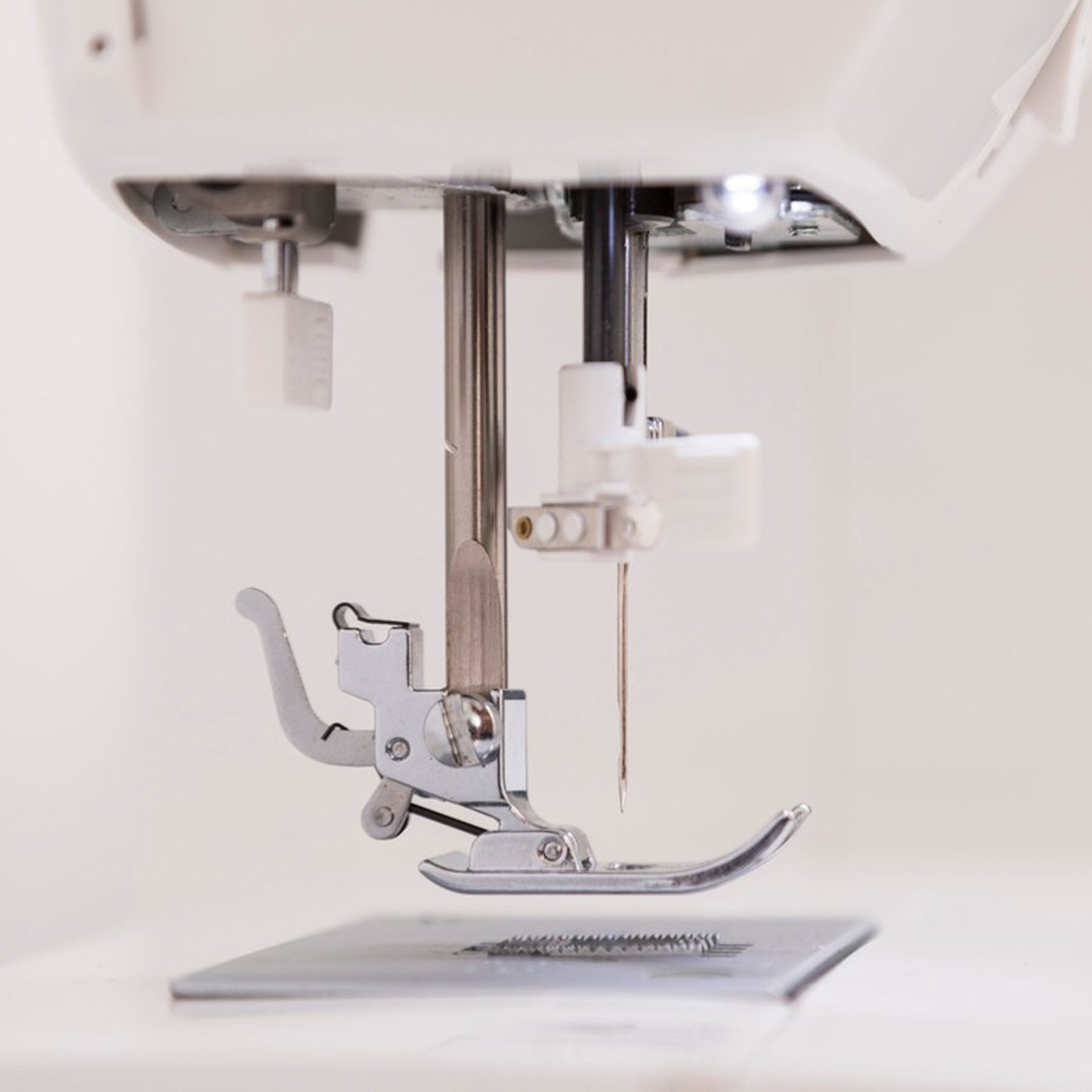 SINGER® Sew Mate 5400 Sewing Machine