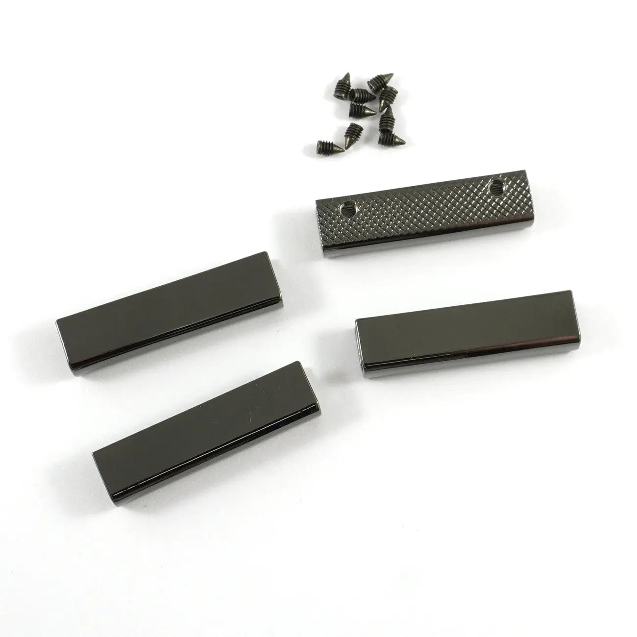 Strap End Caps Rectangle 1-1/2in wide 4pk Gunmetal Checker Distributor
