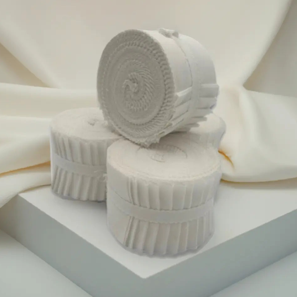 White Supreme Solids - 2.5" Roll - Snow White (20 cuts)