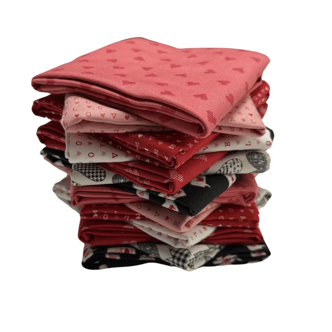 Valentine's Day Fat Quarter Bundle - Set of 14 - Linda's Electric Quilters