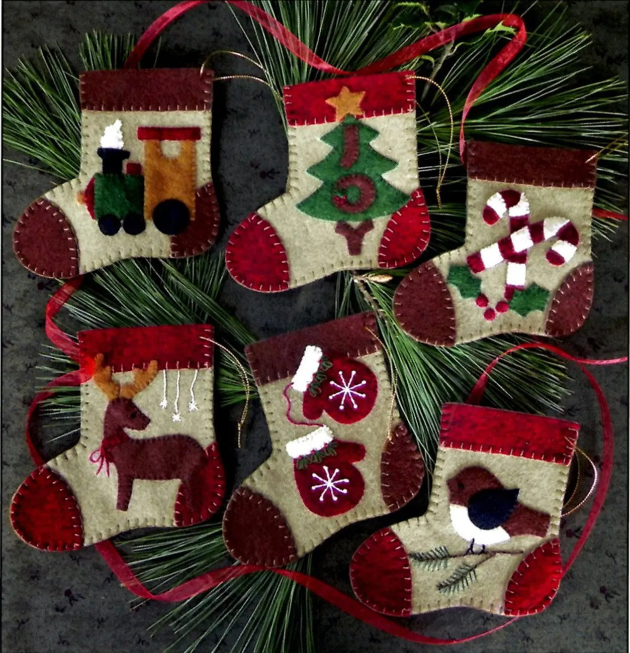 Warm Feet Ornaments - Linda's Electric Quilters