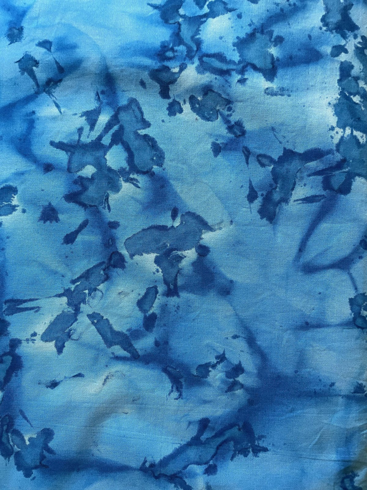 Oasis hand-dyed batik quilting cotton in bright blue