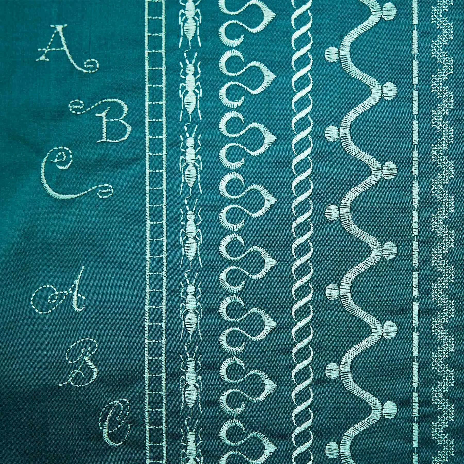 PFAFF® quilt expression™ 725 Sewing Machine