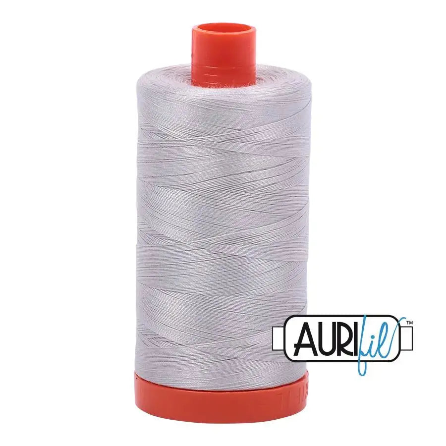 Aurifil 2615 Aluminium: The Cool Grey 50-Weight Mako Cotton for Flat,