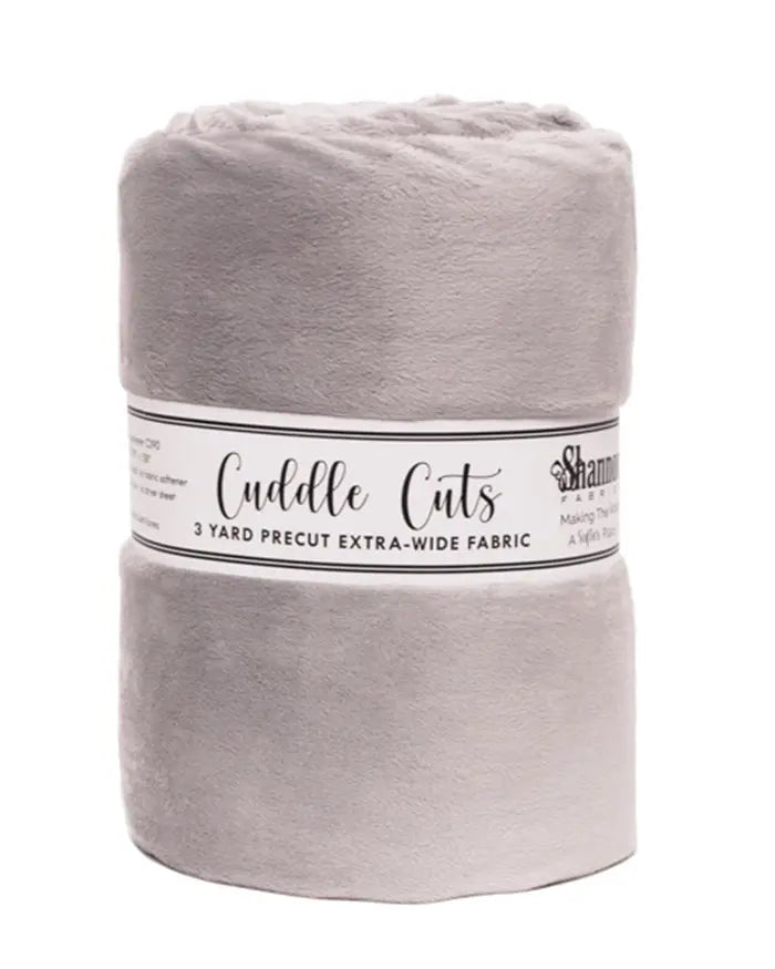 A Cozy Scarf and Hat Set in Silver Solid Cuddle 3