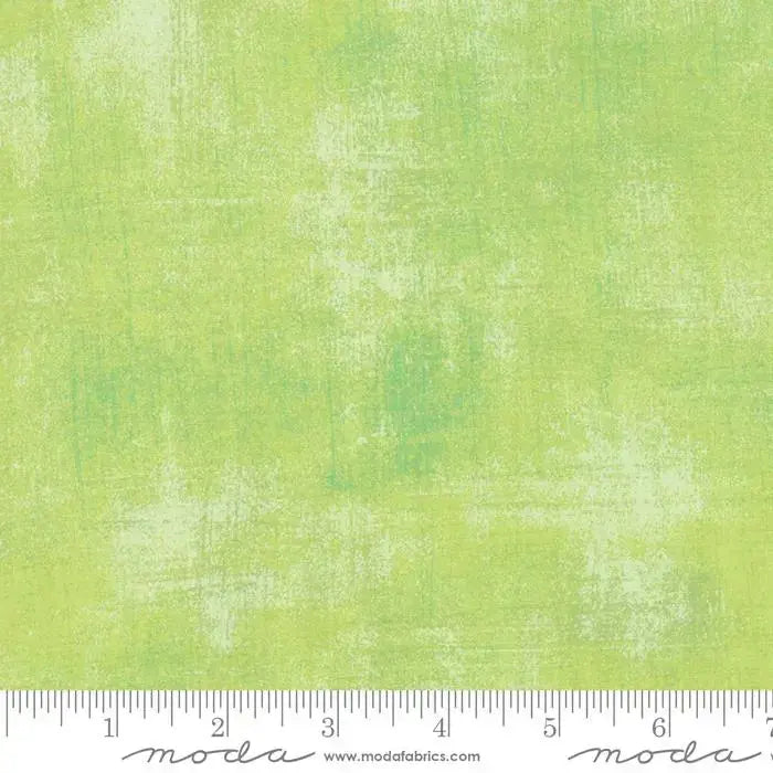 Key Lime Grunge Fat Quarter: Adding Zesty Texture with a Small Cut