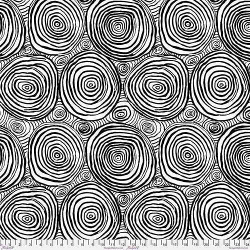 A Reversible Duvet Cover in Black and White Onion Rings
