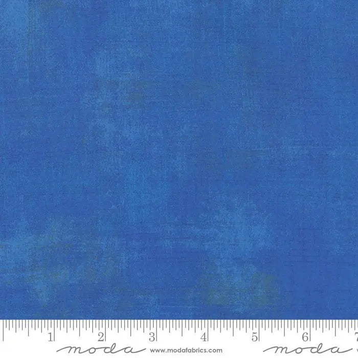 Grunge Royal Blue: Using Moda's Textured Blender to Add Depth Without a Print