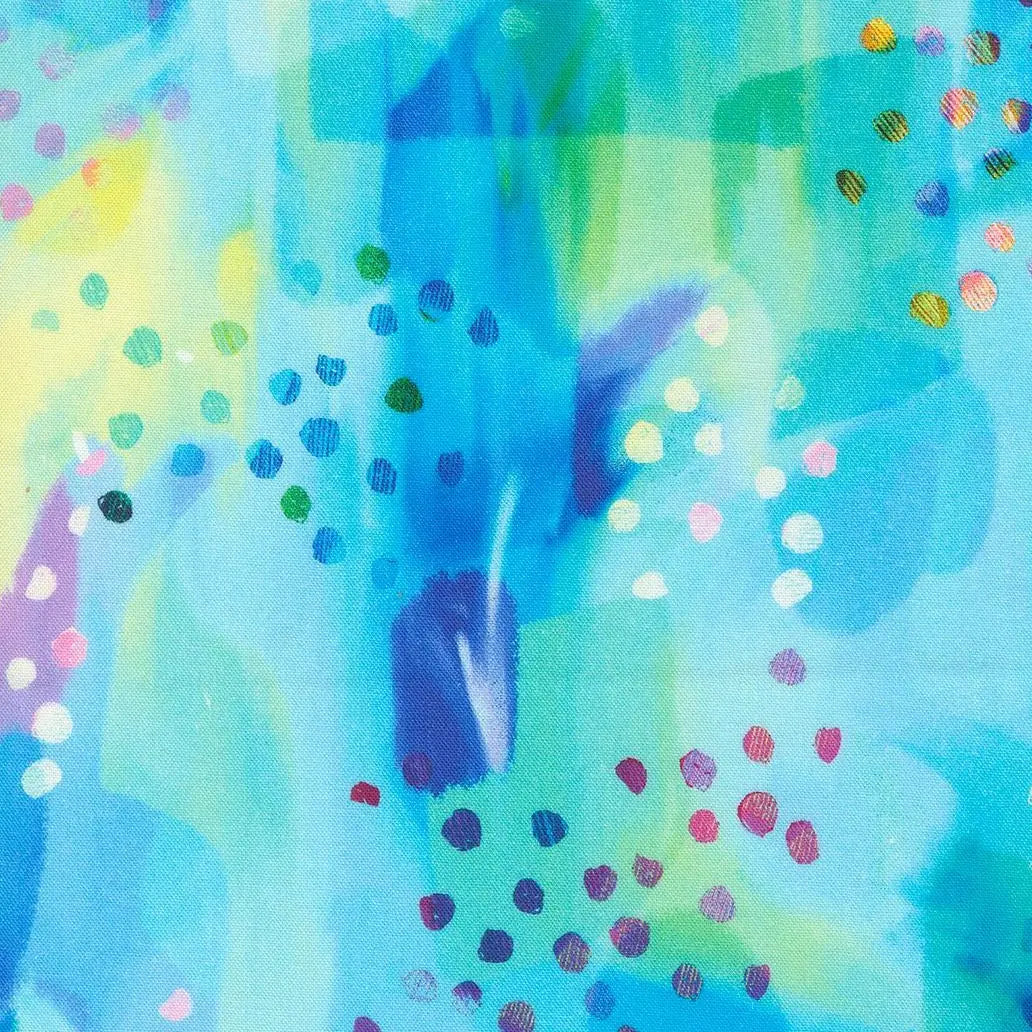 Gradients Auras Turquoise Wideback: A Seam-Free Backing in Shifting Blues