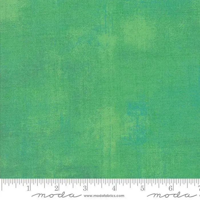 Grunge Basics Jade Cream: A Soft Green Blender That Adds Texture Witho
