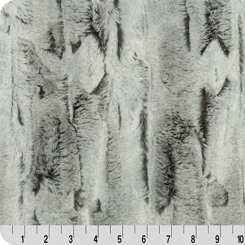 Sewing with Luxe Cuddle Silver Fox in Sterling/Black: Texture, Nap and