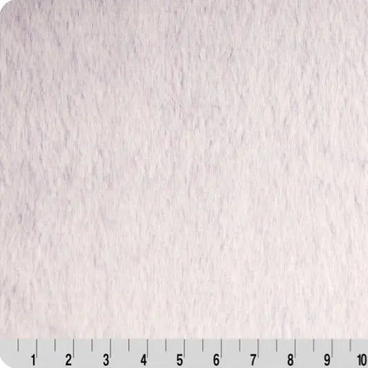 A Cozy Twin Bed Quilt in Aster Luxe Cuddle Snow Bunny