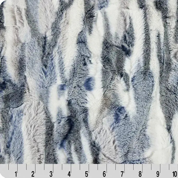 Sewing with Luxe Cuddle Frosted Himalayan in Navy: Texture, Tips and C