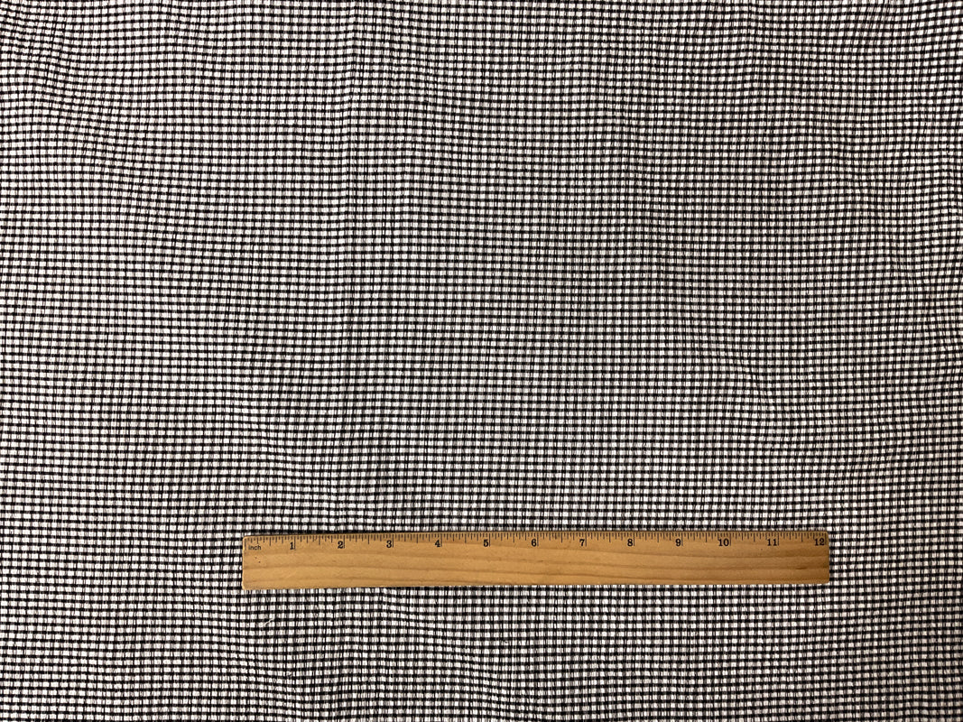 Black Poly Stretch Check-Plaid Crinkled Woven Fabric