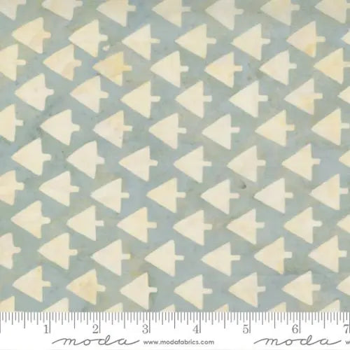 Green Felicity Ice 44"/45" Fabric Per Yard - Linda's Electric Quilters