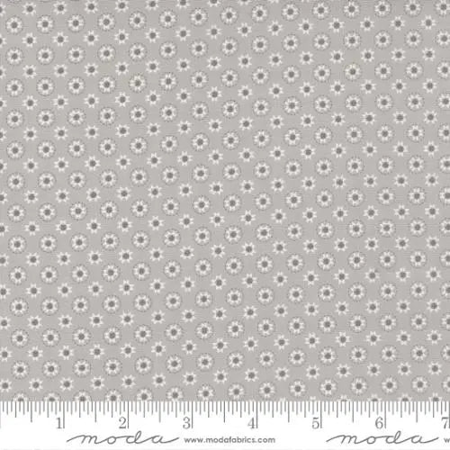 Grey Buttercup Slate Pebble 44"/45" Fabric Per Yard - Linda's Electric Quilters