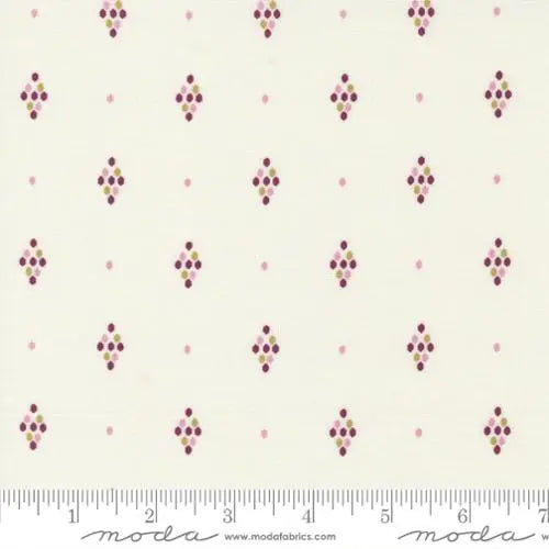 White Wild Meadow Porcelain 44"/45" Fabric Per Yard - Linda's Electric Quilters