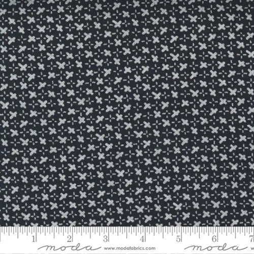 Black Stitch Whispers Metallic Black Silver 44"/45" Fabric Per Yard - Linda's Electric Quilters