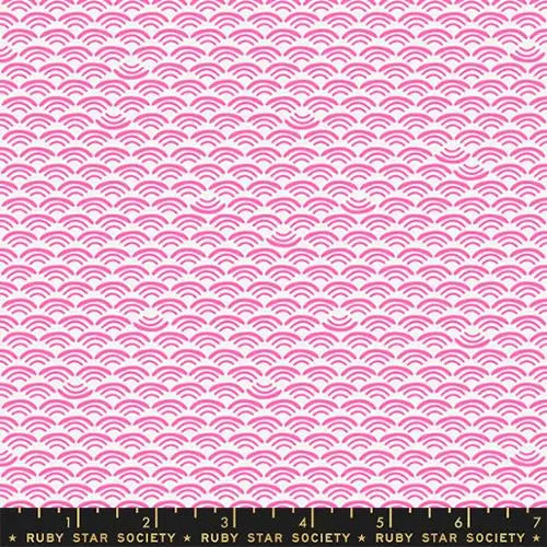 Pink Koi Pond Lipstick 44"/45" Fabric Per Yard - Linda's Electric Quilters