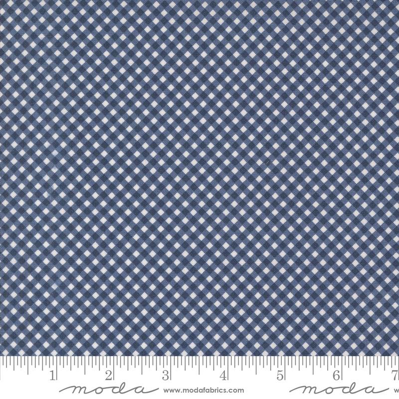 Moda Raspberry Summer quilting cotton in Blueberry