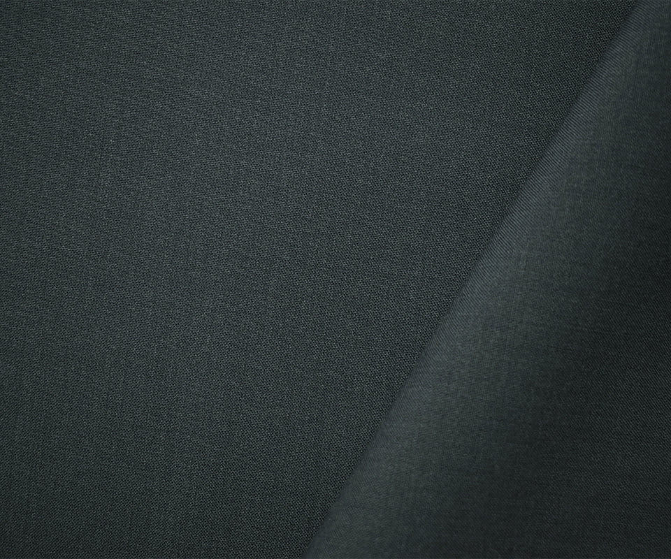 Gray Poly Wool Solid Woven Suiting Fabric