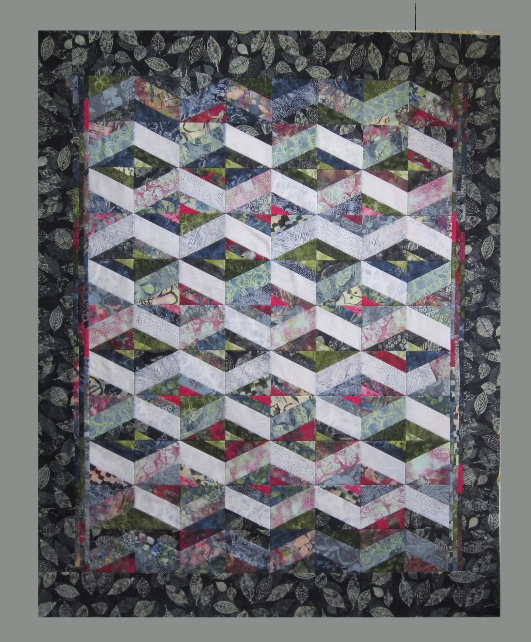 BasiX Illusion Cactus Queen Quilt Company