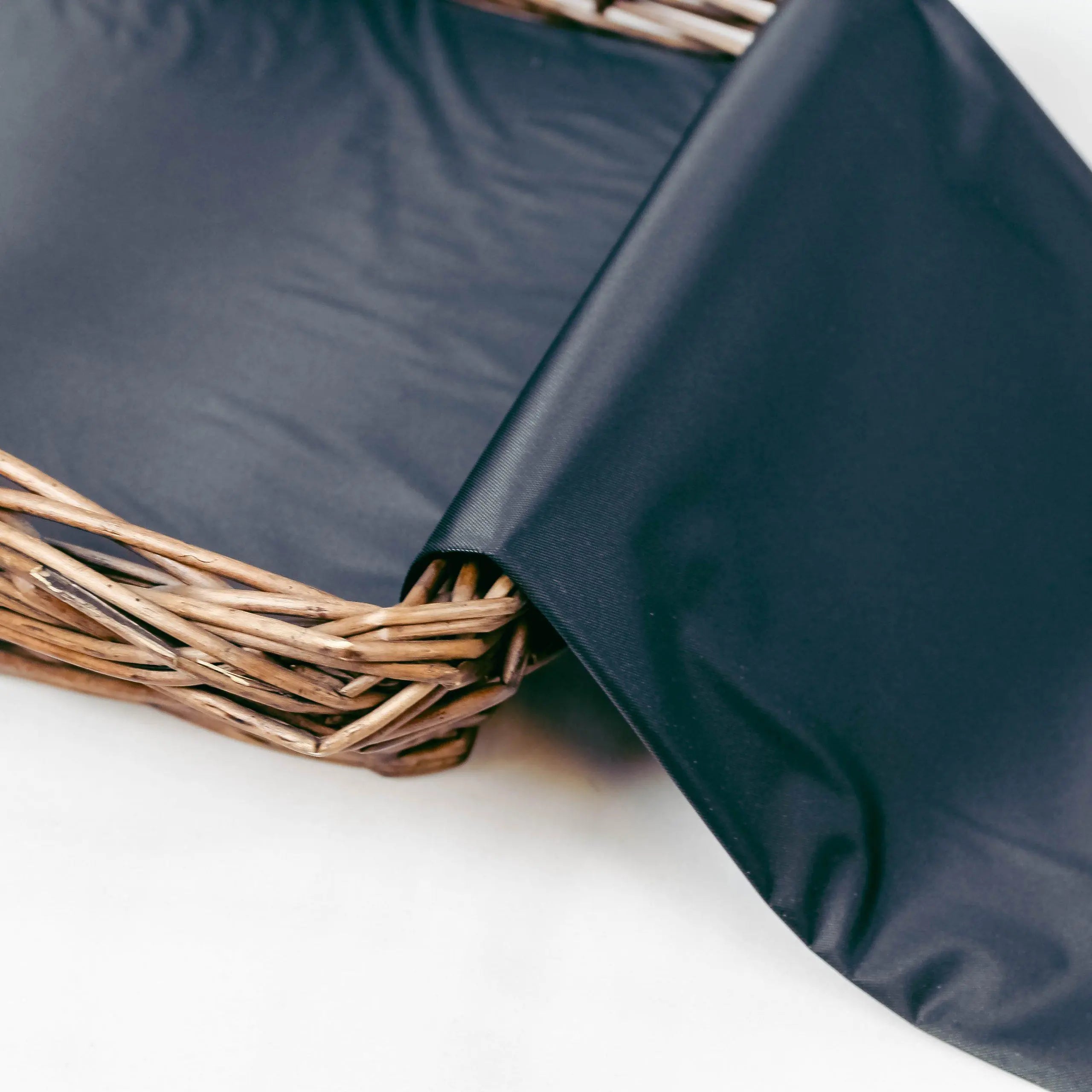 Floriani Color Keep Topping 54" x 1 yd BLACK - Linda's Electric Quilters