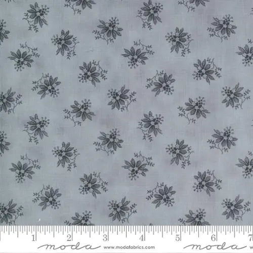 Grey Pineapple Flower 44"/45" Fabric Per Yard - Linda's Electric Quilters