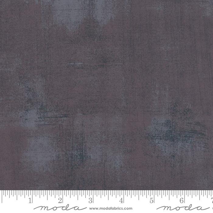 Moda Grunge Basics quilting cotton blender fabric in Gris Fonce