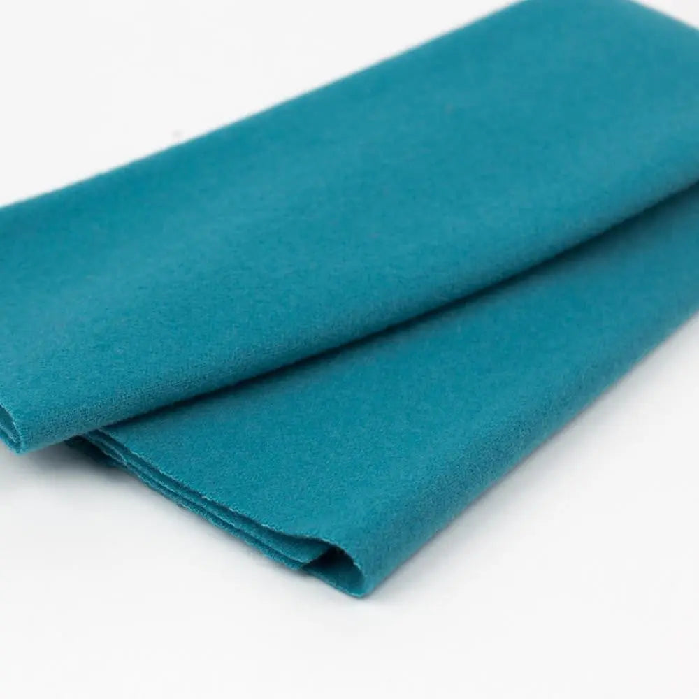 LN08 - Turquoise Merino Wool Fabric WonderFil USA
