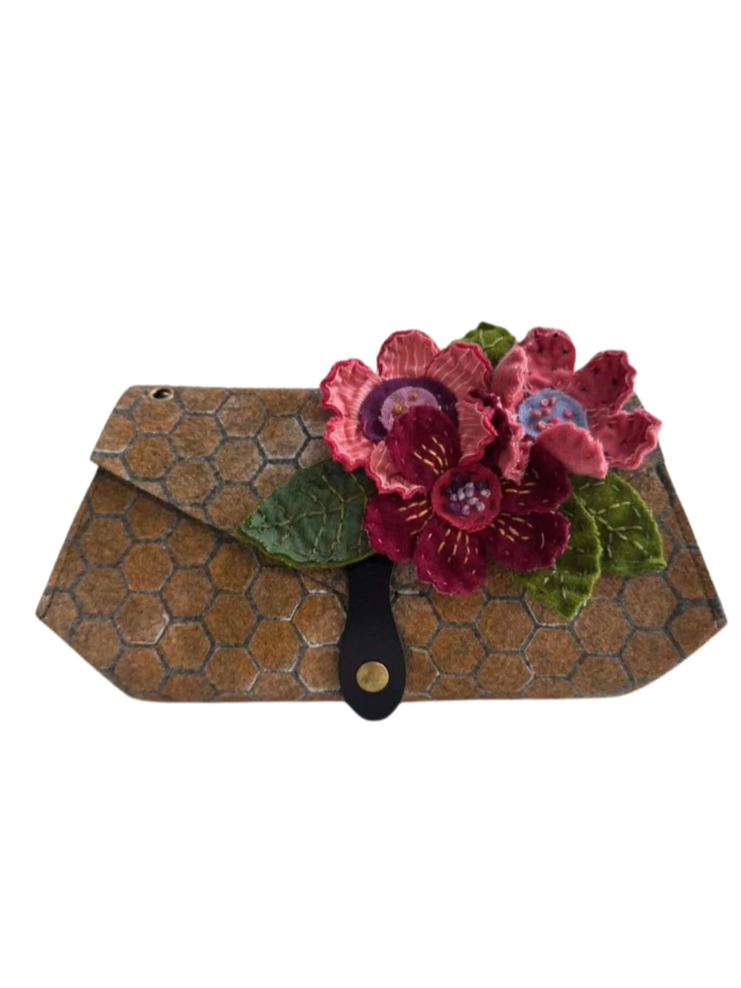Luella Clutch Purse Kit - Small WonderFil USA