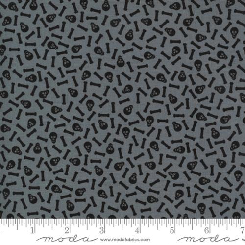 Grey Midnight Magic 2 Mist Skulls 44"/45" Fabric Per Yard - Linda's Electric Quilters