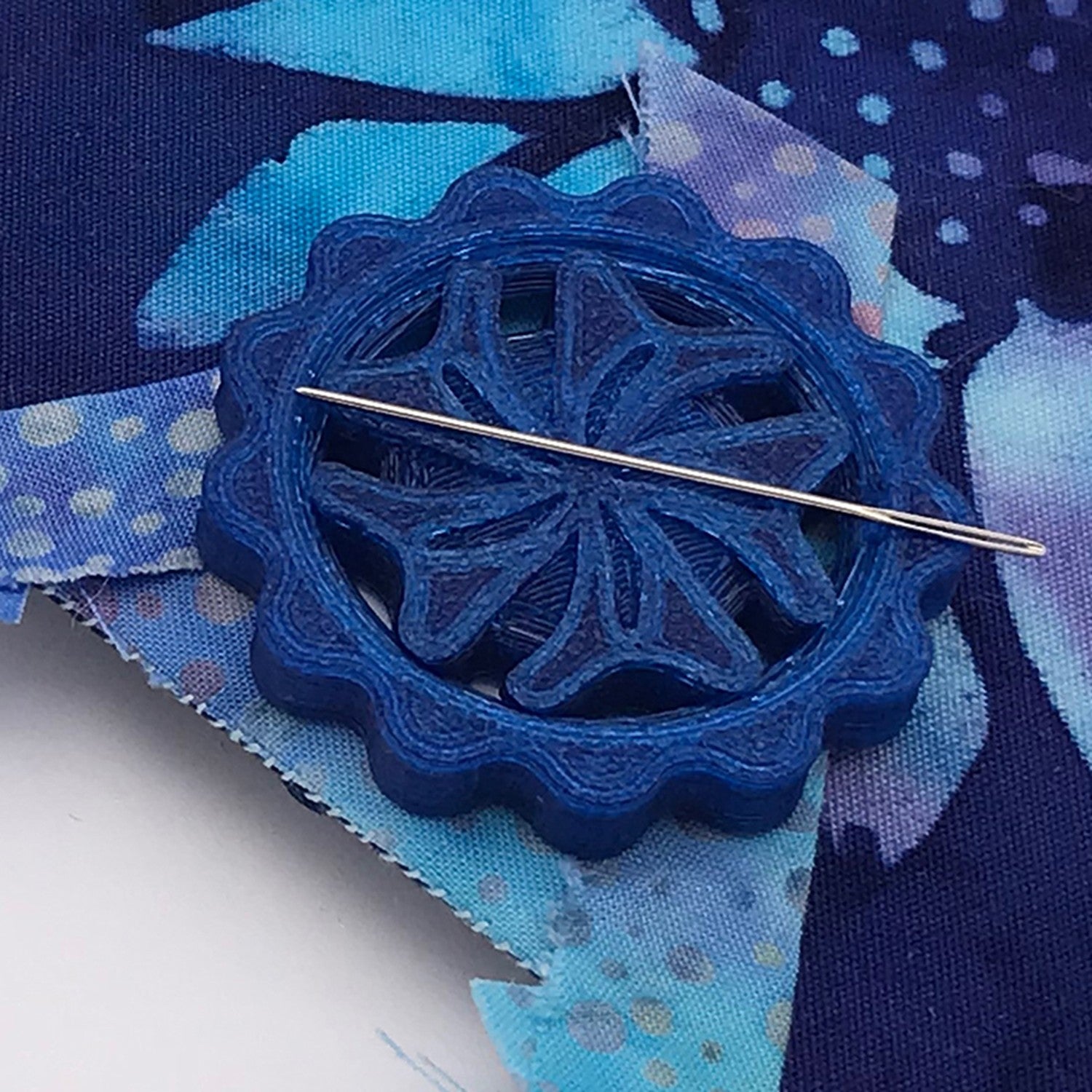 Needle Minder Sapphire