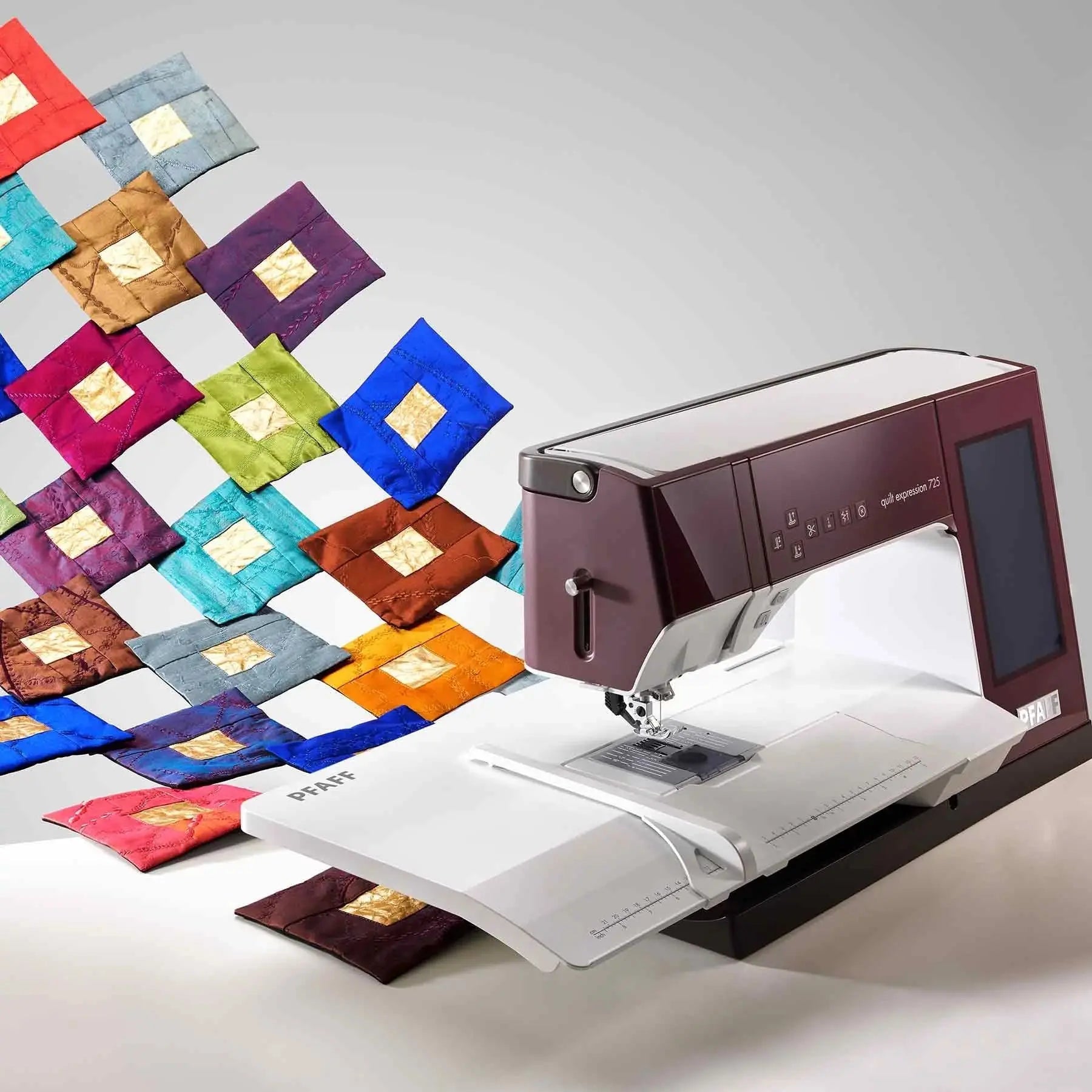 PFAFF® quilt expression™ 725 Sewing Machine Singer