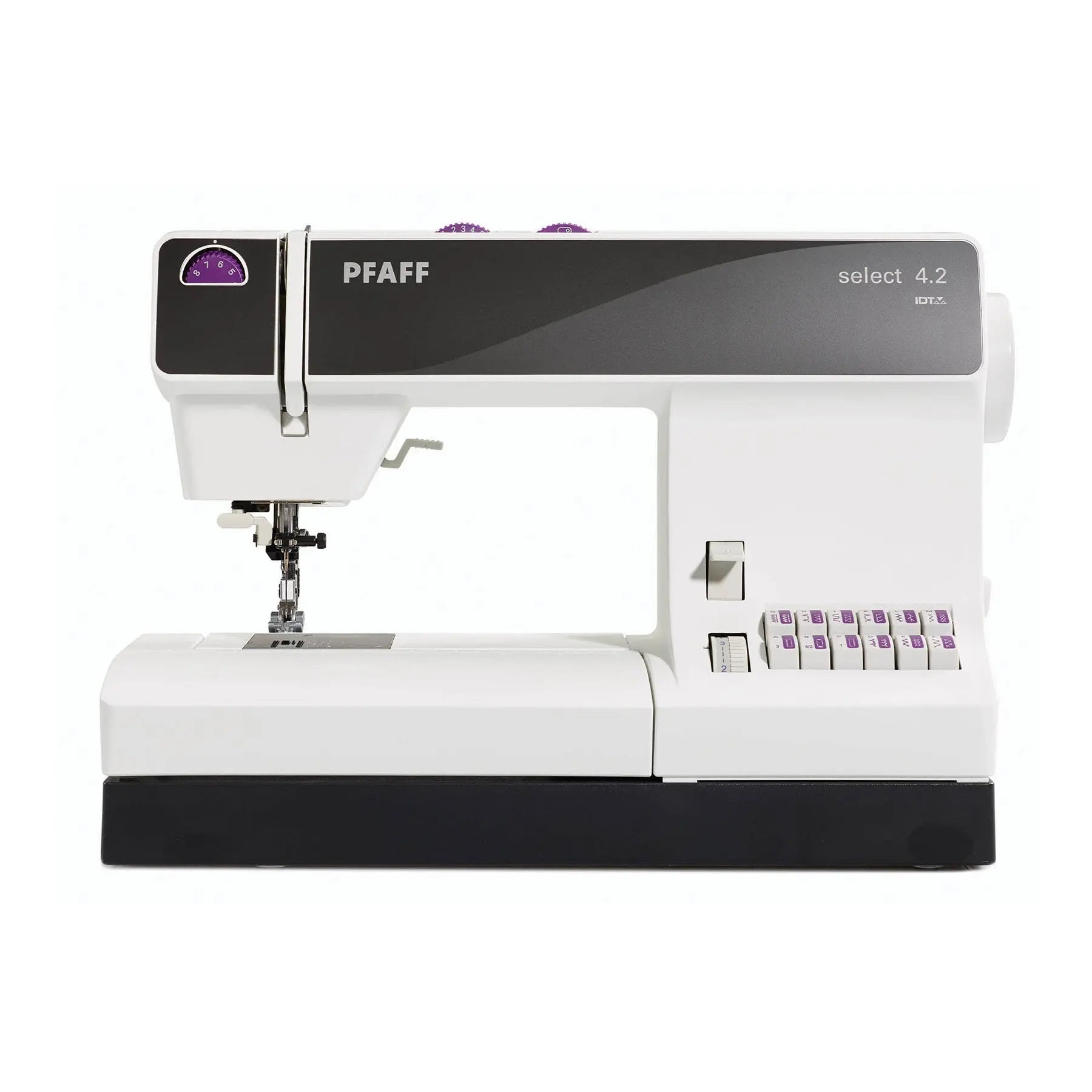 PFAFF® select™ 4.2 Sewing Machine Singer