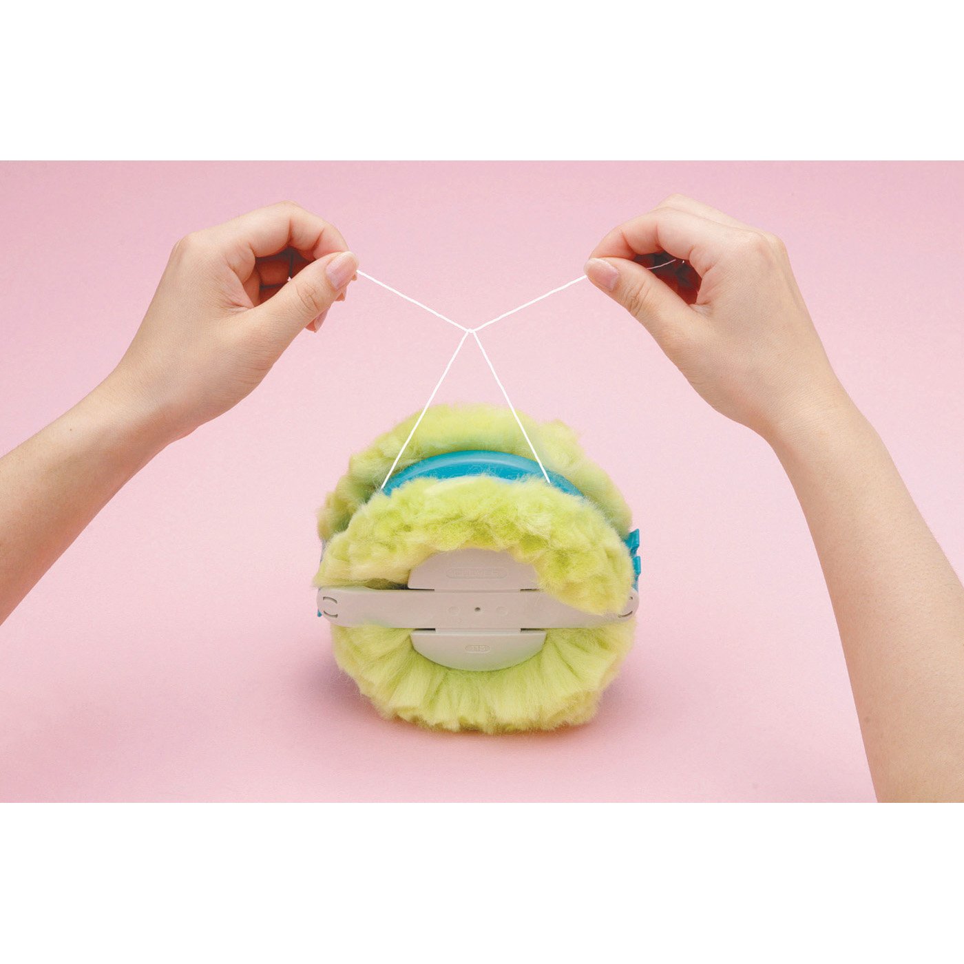 Pom-Pom Maker (Extra Large)