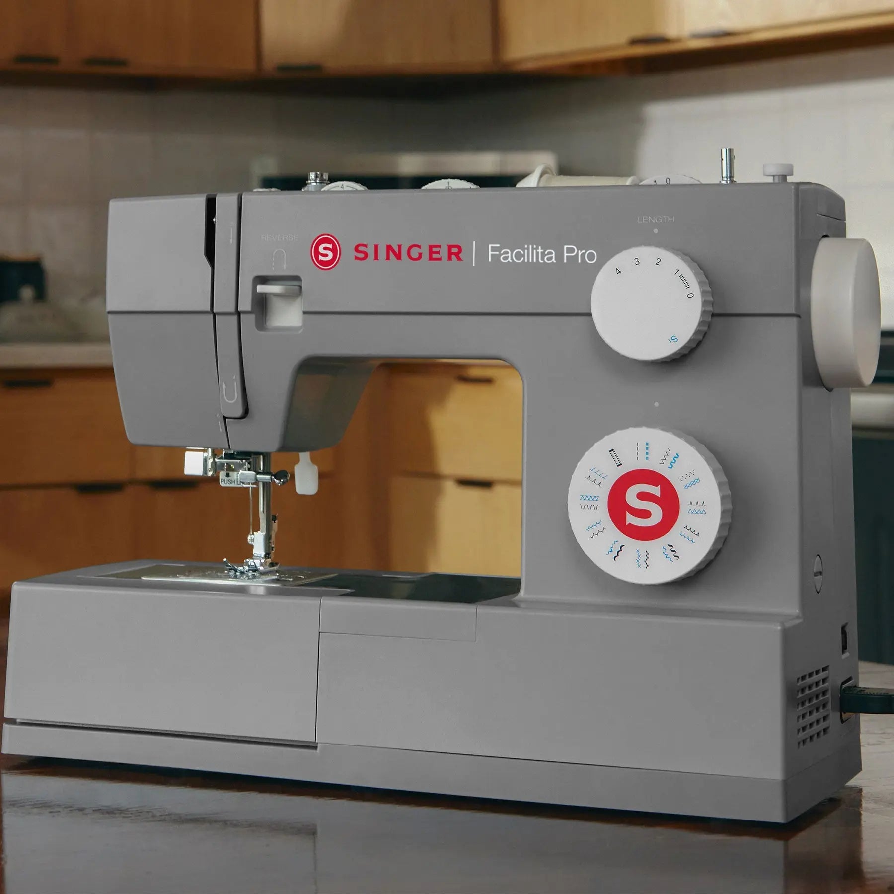 SINGER® Facilita Pro 4423 Sewing Machine Singer