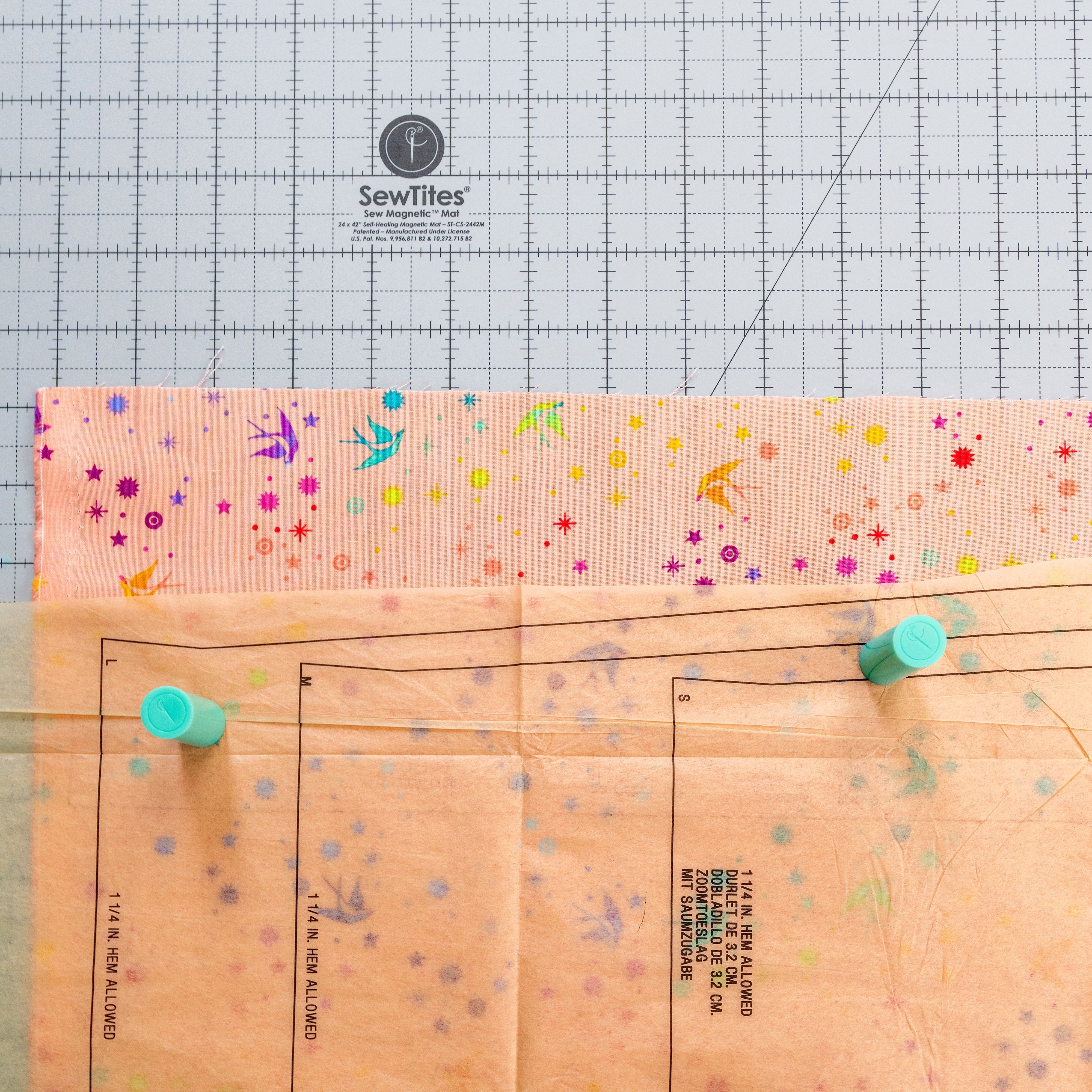 Sew Magnetic 24" x 42" Self-Healing Cutting Mat