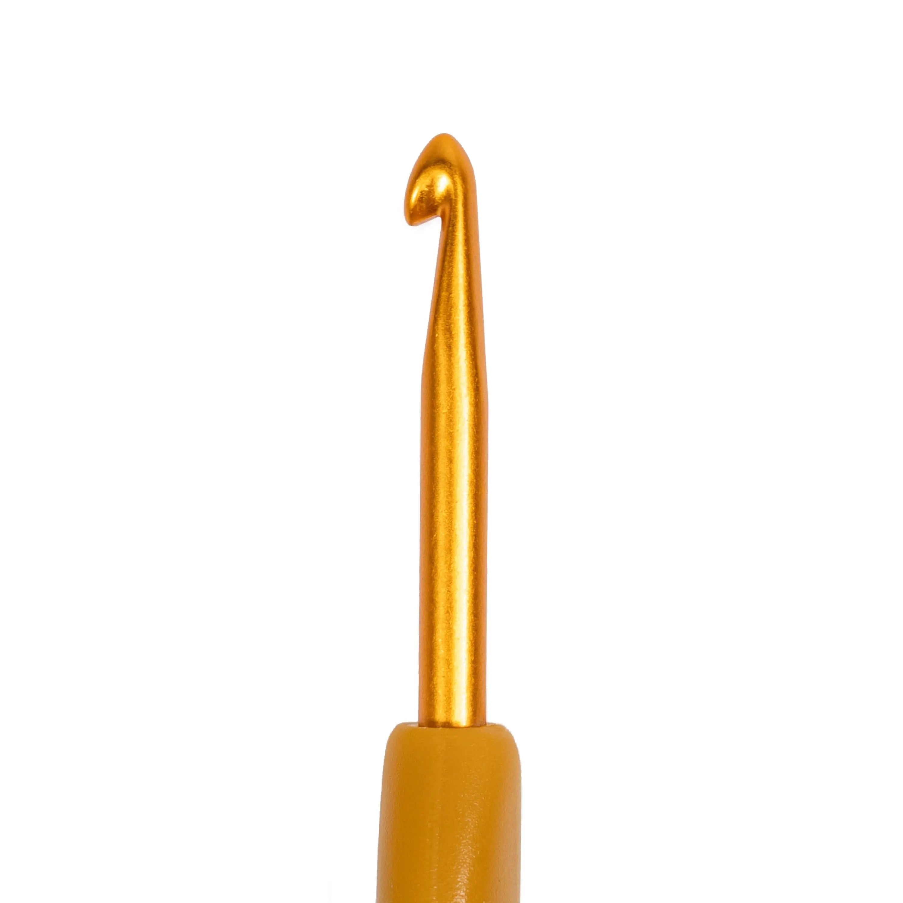 Soft Touch Crochet Hook 7 (4.5mm) Clover Needlecraft, Inc.