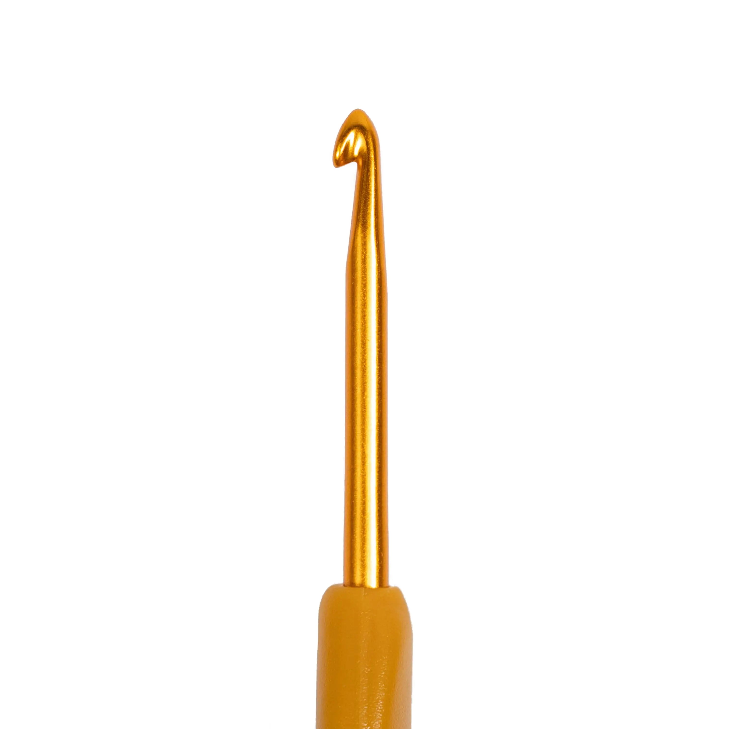 Soft Touch Crochet Hook D (3.25mm) Clover Needlecraft, Inc.