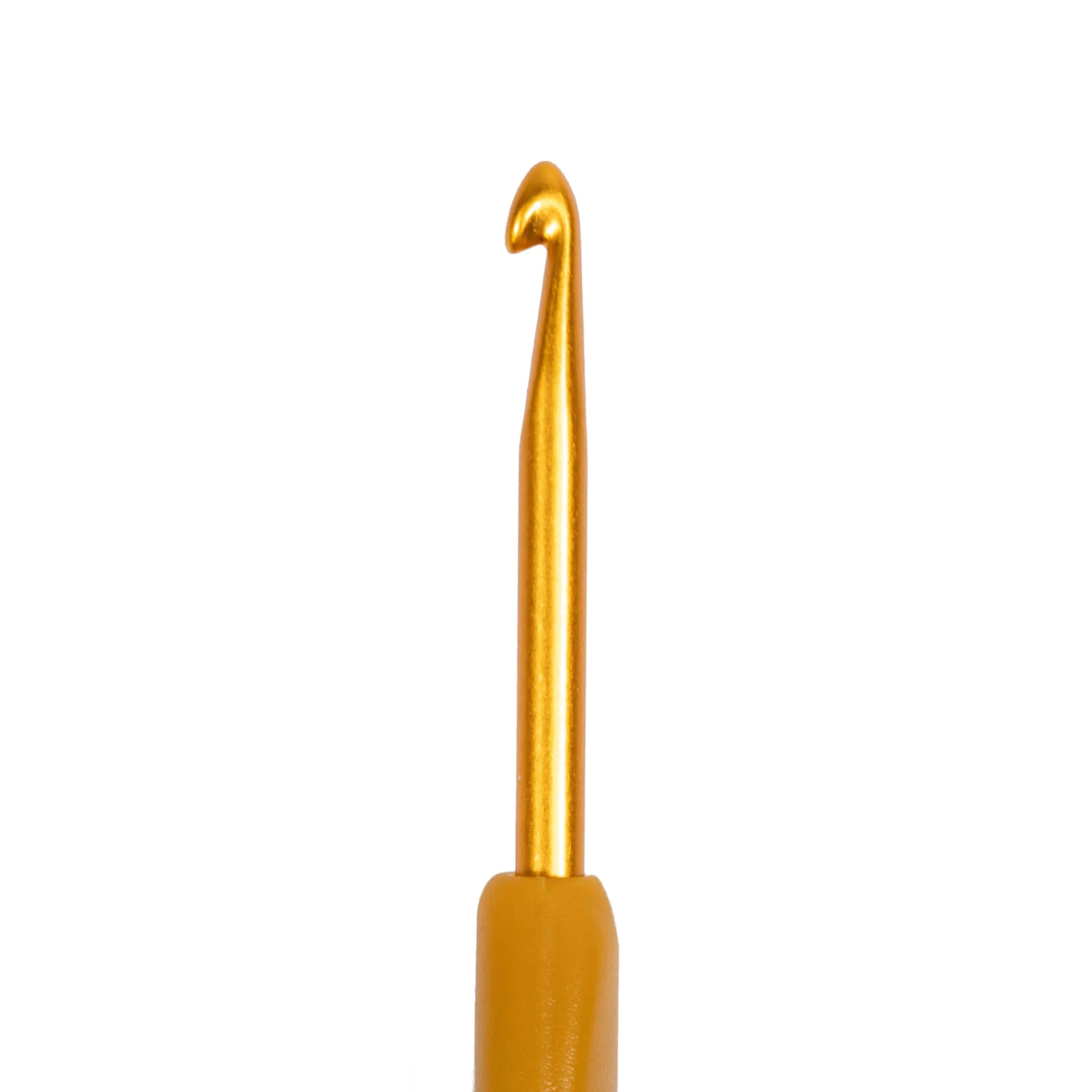 Soft Touch Crochet Hook E (3.5mm) Clover Needlecraft, Inc.